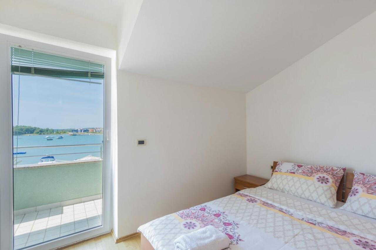 Apartments Riva 메덜린 외부 사진